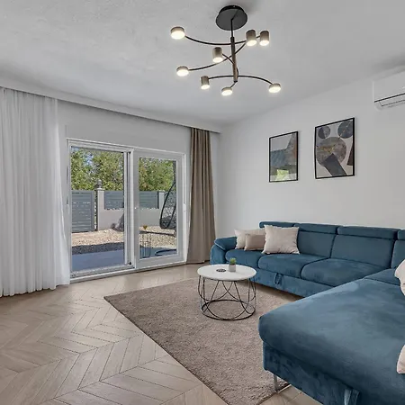 Holiday home Montis *