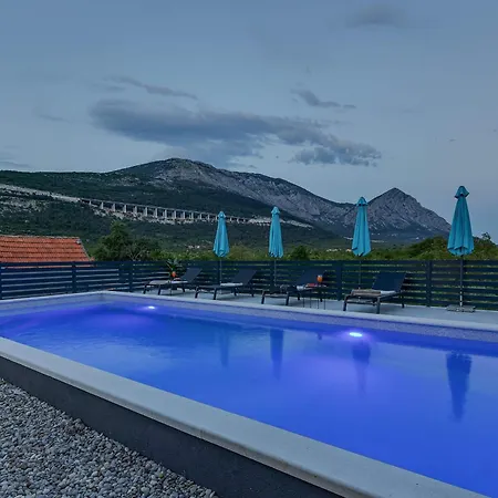 Montis Holiday home Gomila