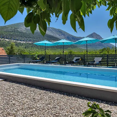 Montis Holiday home Gomila